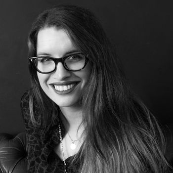 Holly E J Black head shot - The World Of Interiors